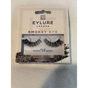 EYLURE No. 21 Smokey Eye Effect Strip Eyelashes Black Shade with Adhesive